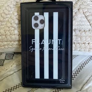 Flaunt- black white stripe iPhone 11 Pro case